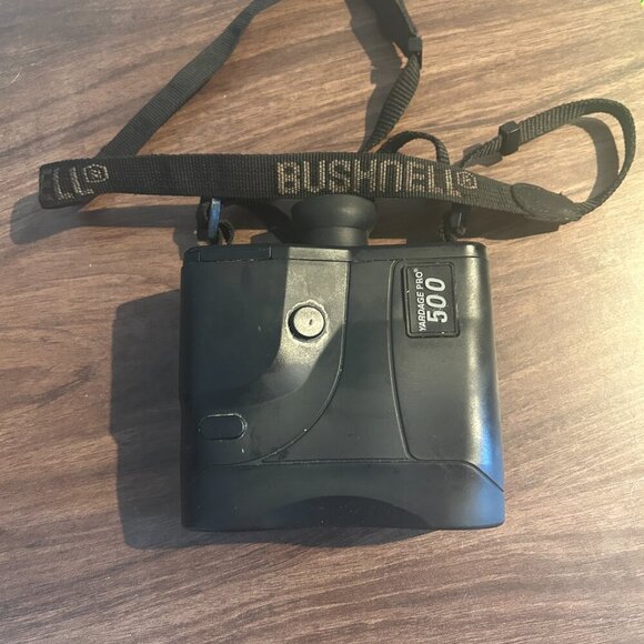Bushnell Yardage Pro 500 Rangefinder 20-0500 Black Optics Strap Made in Japan - Picture 2 of 9